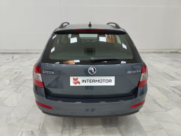 Skoda Octavia Combi 1.6 TDI Ambition - Imagen 5