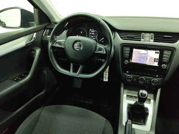 Skoda Octavia Combi 1.6 TDI Ambition - Imagen 12