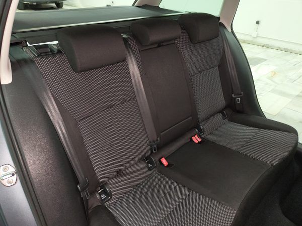Skoda Octavia Combi 1.6 TDI Ambition - Imagen 16