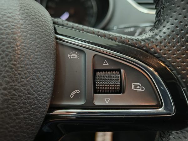 Skoda Octavia Combi 1.6 TDI Ambition - Imagen 23