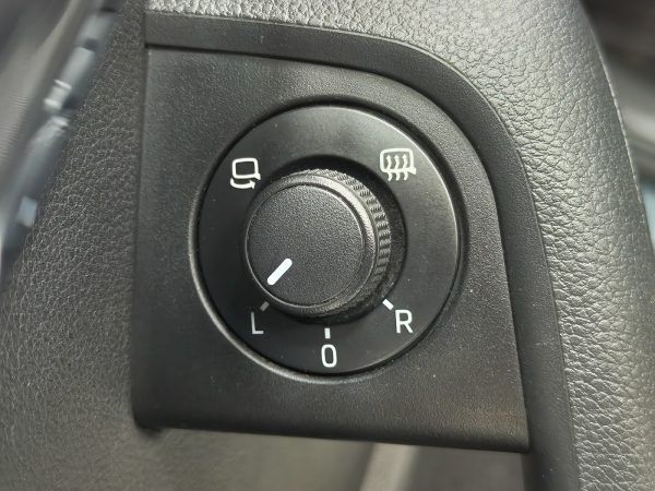 Skoda Octavia Combi 1.6 TDI Ambition - Imagen 27