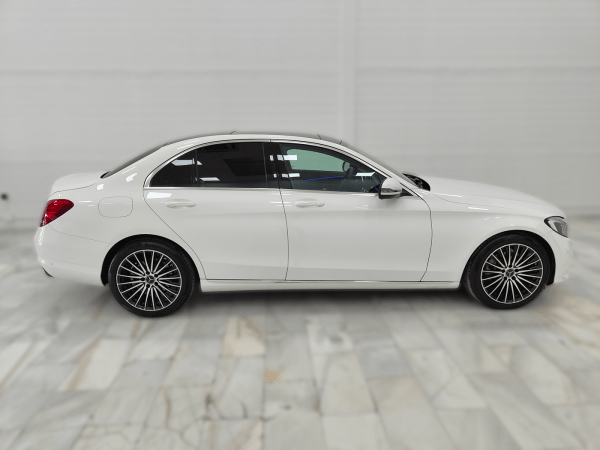 Mercedes C 220d Avantgarde - Imagen 6