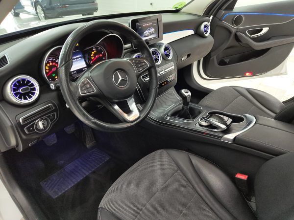 Mercedes C 220d Avantgarde - Imagen 9