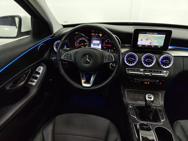 Mercedes C 220d Avantgarde - Imagen 11