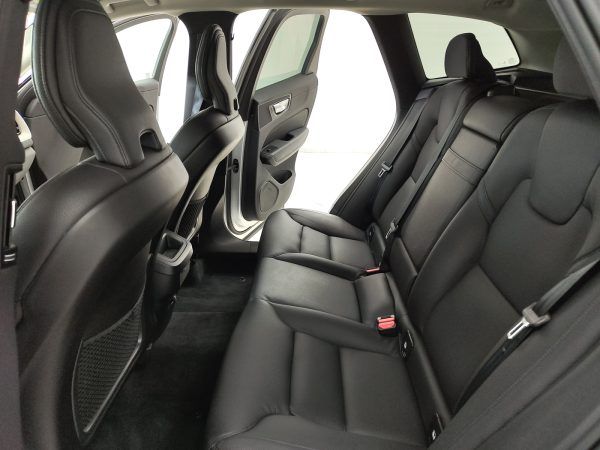 Volvo XC60 D4 Inscription Geartronic - Imagen 16
