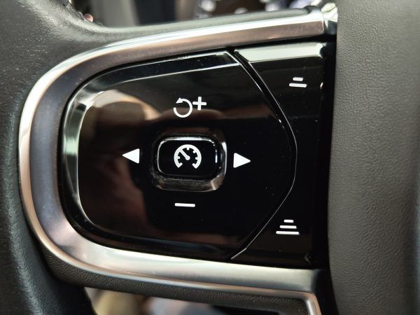 Volvo XC60 D4 Inscription Geartronic - Imagen 23