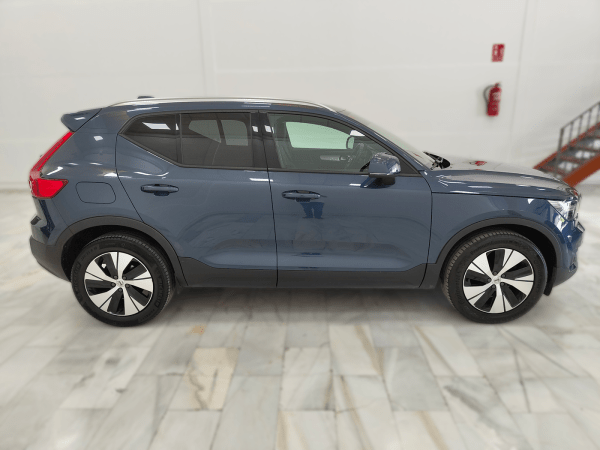 Volvo XC40 T2 Momentum Pro - Imagen 6