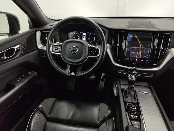 Volvo XC60 D4 R-Design Geartronic - Imagen 11