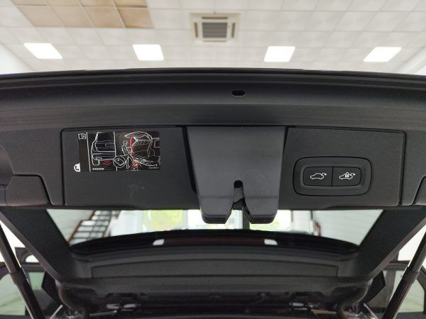 Volvo XC60 D4 R-Design Geartronic - Imagen 19