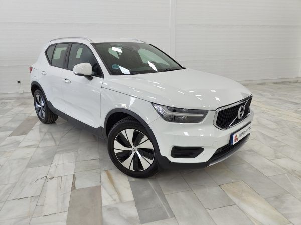 Volvo XC40 T2 Momentum Pro - Imagen 7