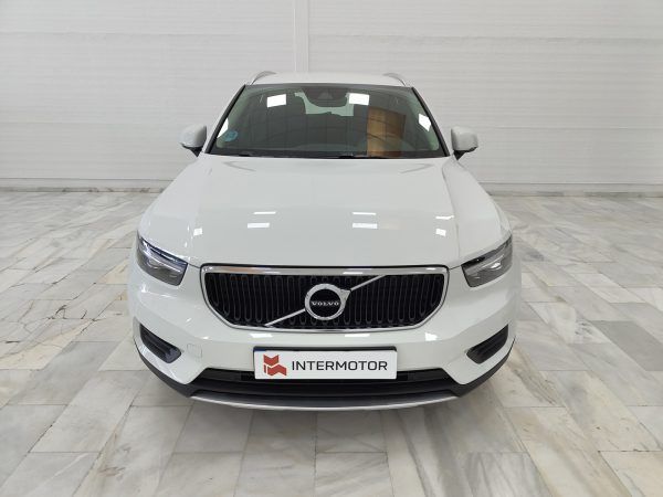 Volvo XC40 T2 Momentum Pro - Imagen 8
