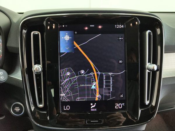 Volvo XC40 T2 Momentum Pro - Imagen 21