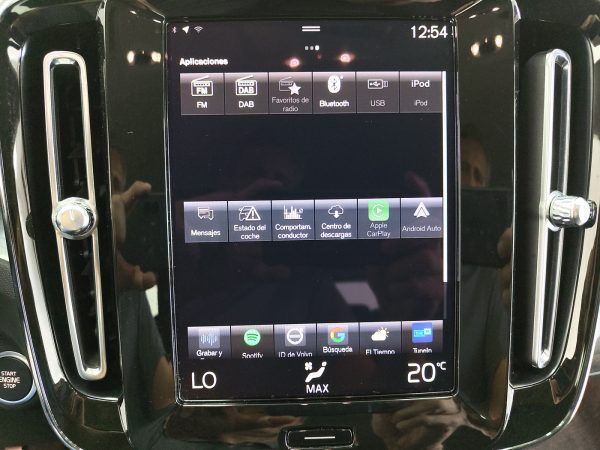 Volvo XC40 T2 Momentum Pro - Imagen 23
