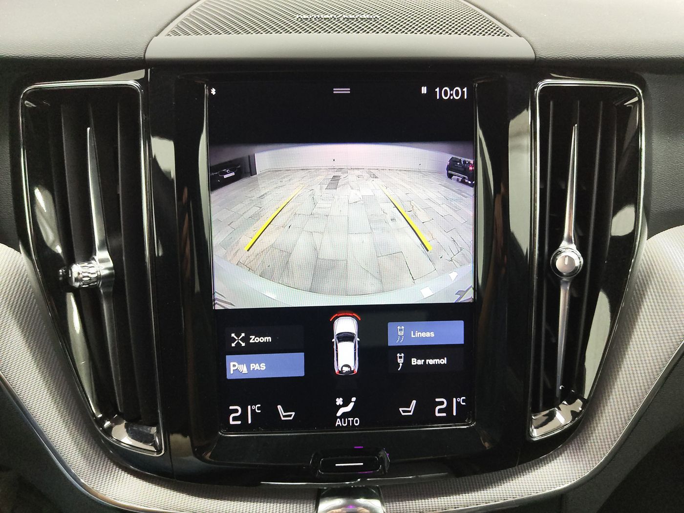 Volvo XC60 D4 R-Design Geartronic - Imagen 21