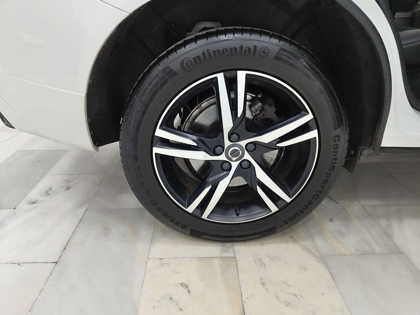 Volvo XC60 D4 R-Design Geartronic - Imagen 28