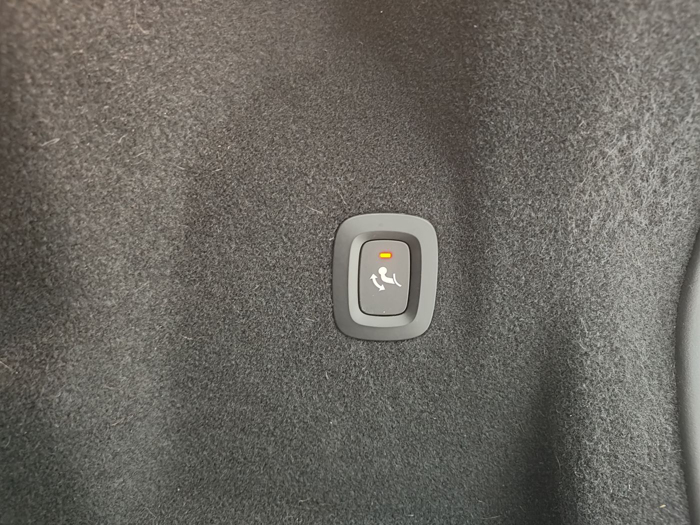 Volvo XC60 D4 R-Design Geartronic - Imagen 31