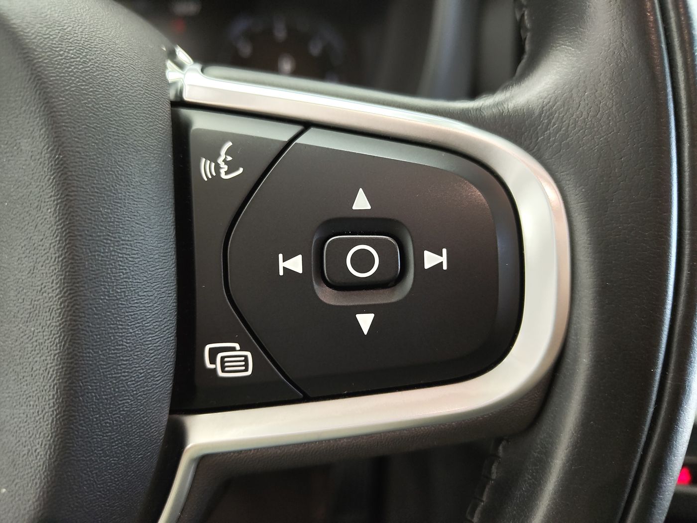 Volvo XC60 D4 Geartronic - Imagen 24