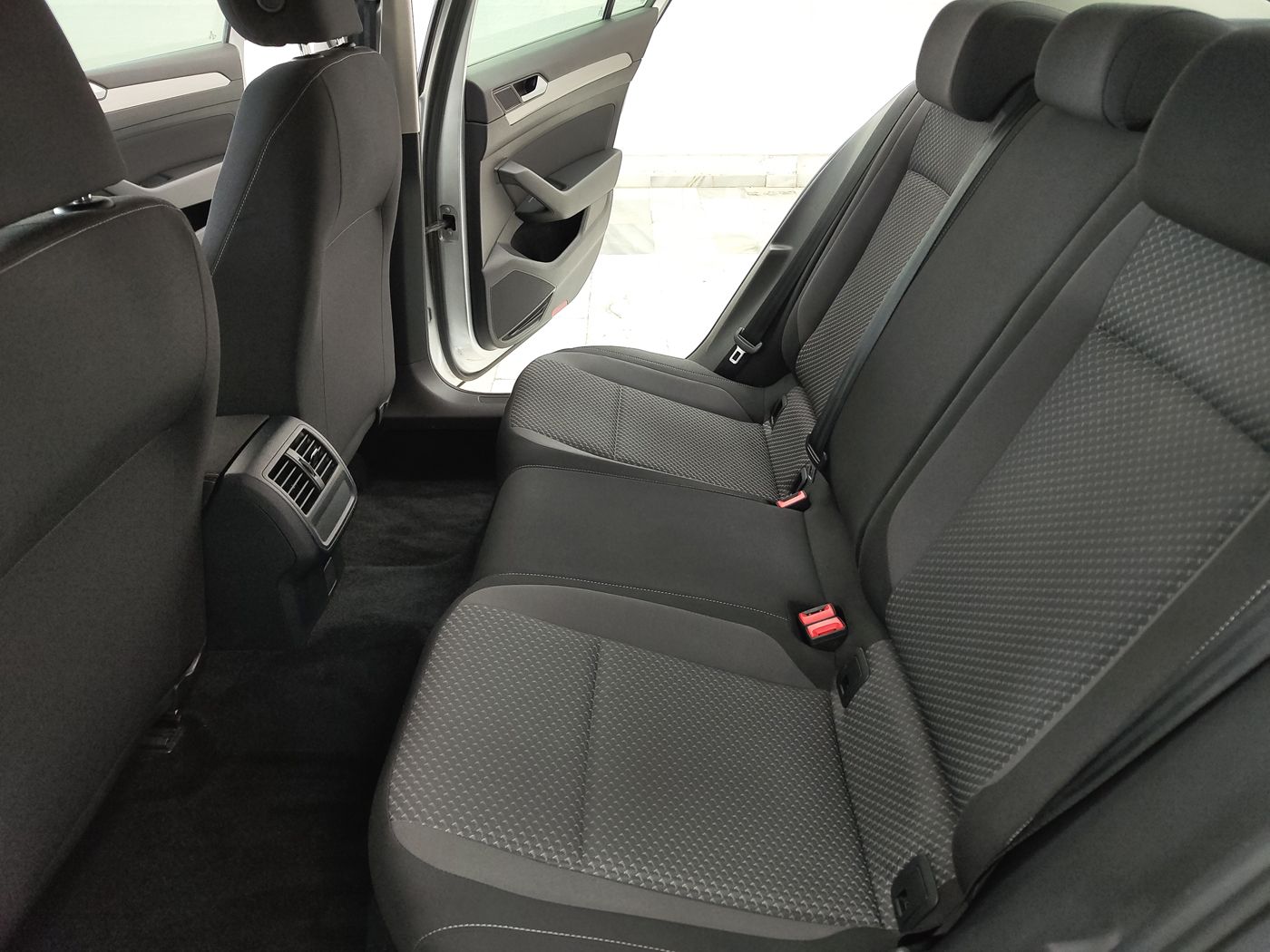 Volkswagen Passat 2.0TDI Business - Imagen 15