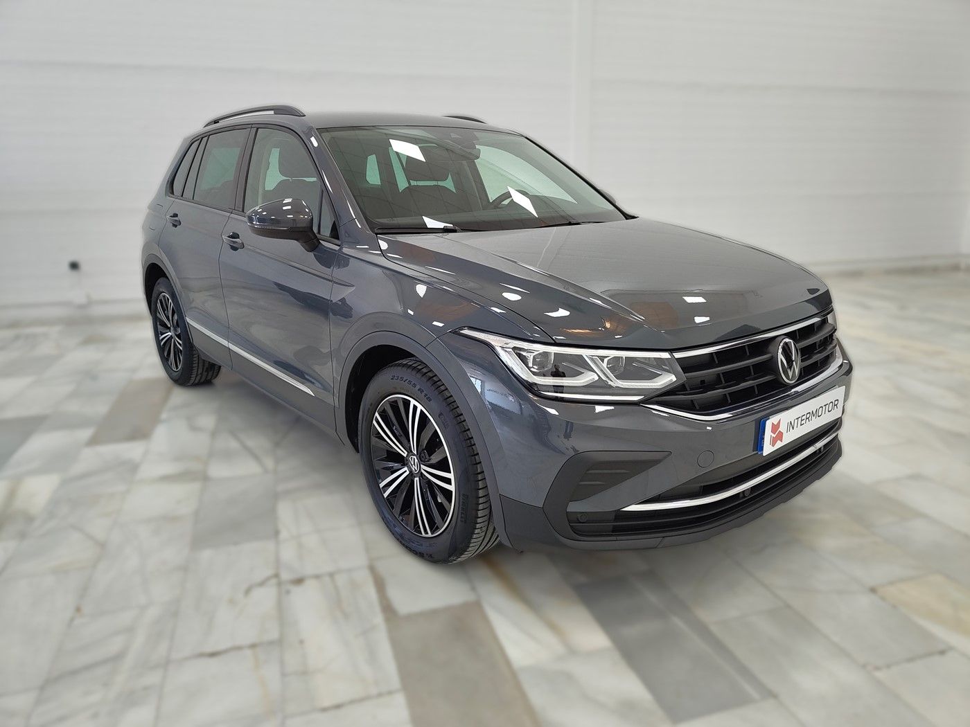 Volkswagen Tiguan 2.0 TDI Live - Imagen 7