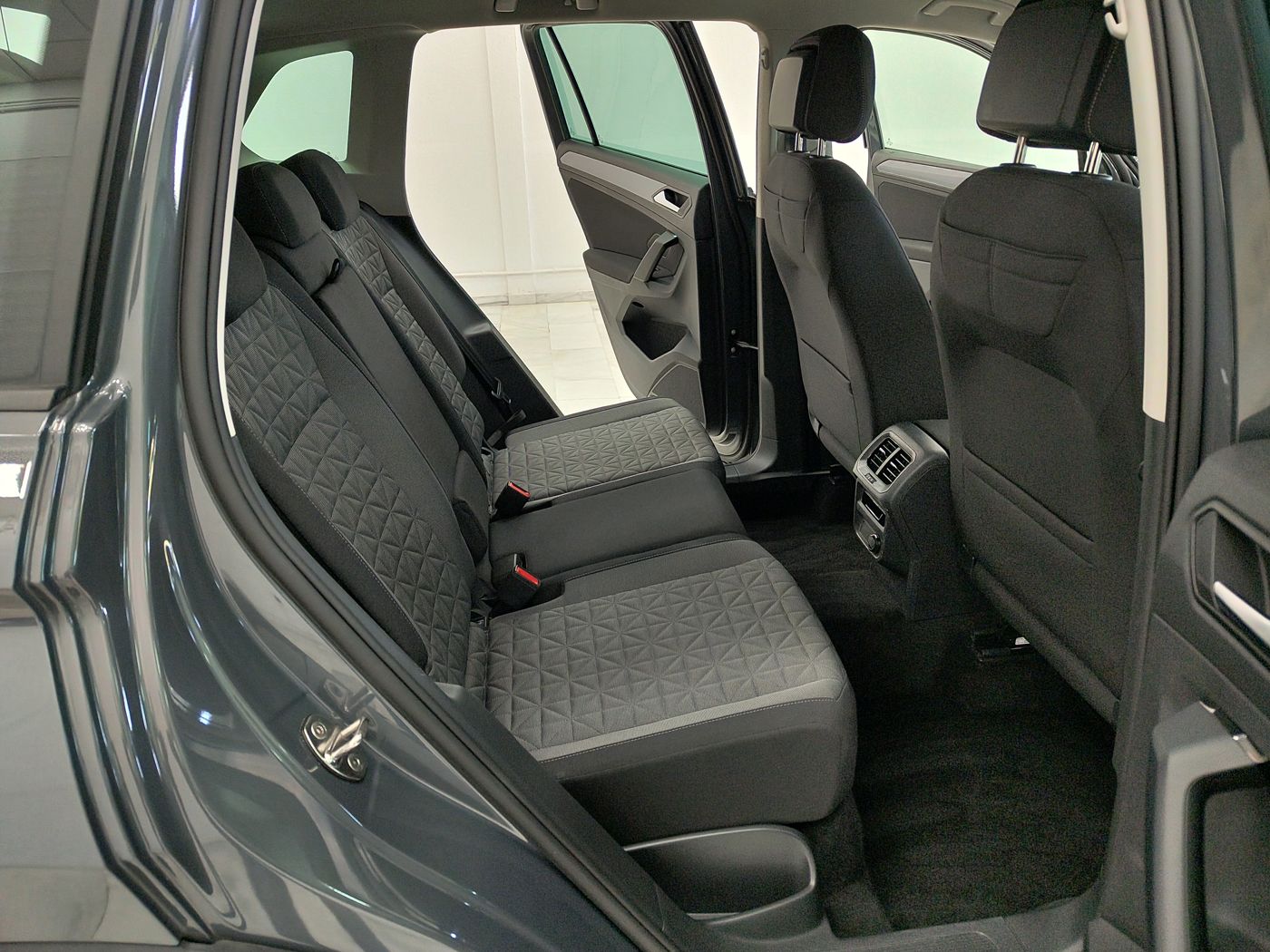 Volkswagen Tiguan 2.0 TDI Live - Imagen 14