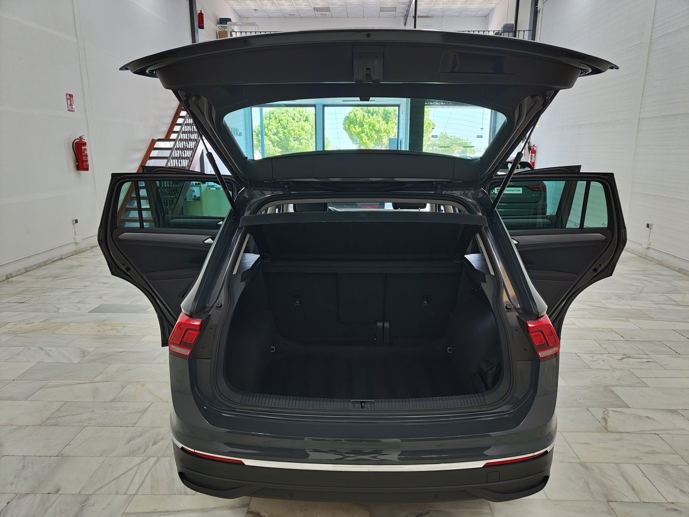 Volkswagen Tiguan 2.0 TDI Live - Imagen 18