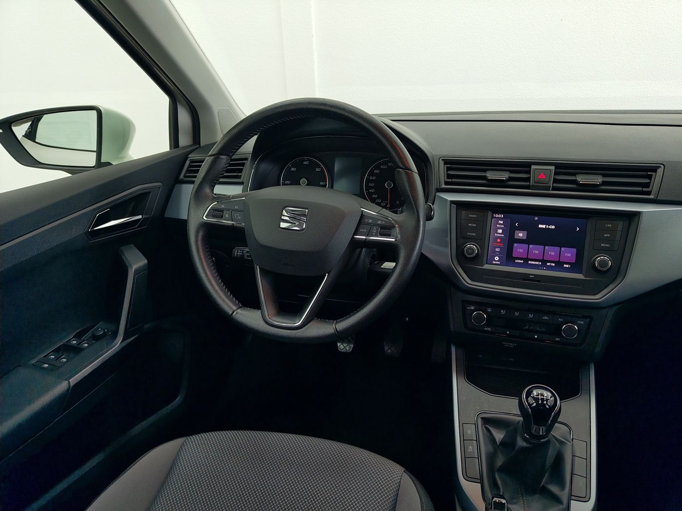 SEAT Arona 1.6 TDI Style Ecomotive - Imagen 10