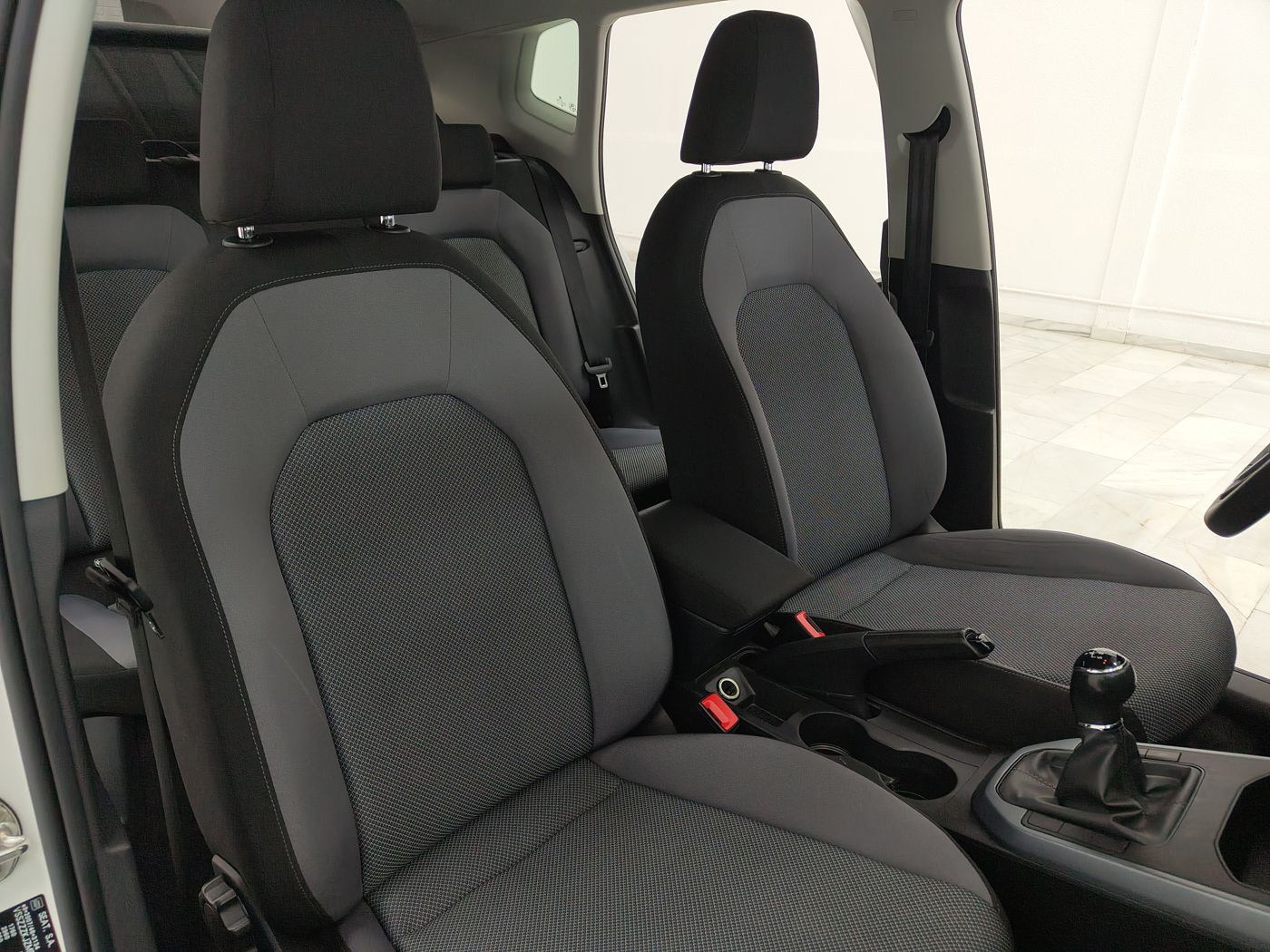 SEAT Arona 1.6 TDI Style Ecomotive - Imagen 11