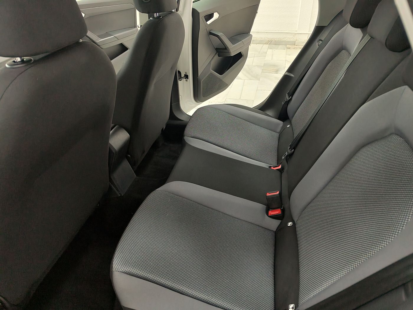 SEAT Arona 1.6 TDI Style Ecomotive - Imagen 16