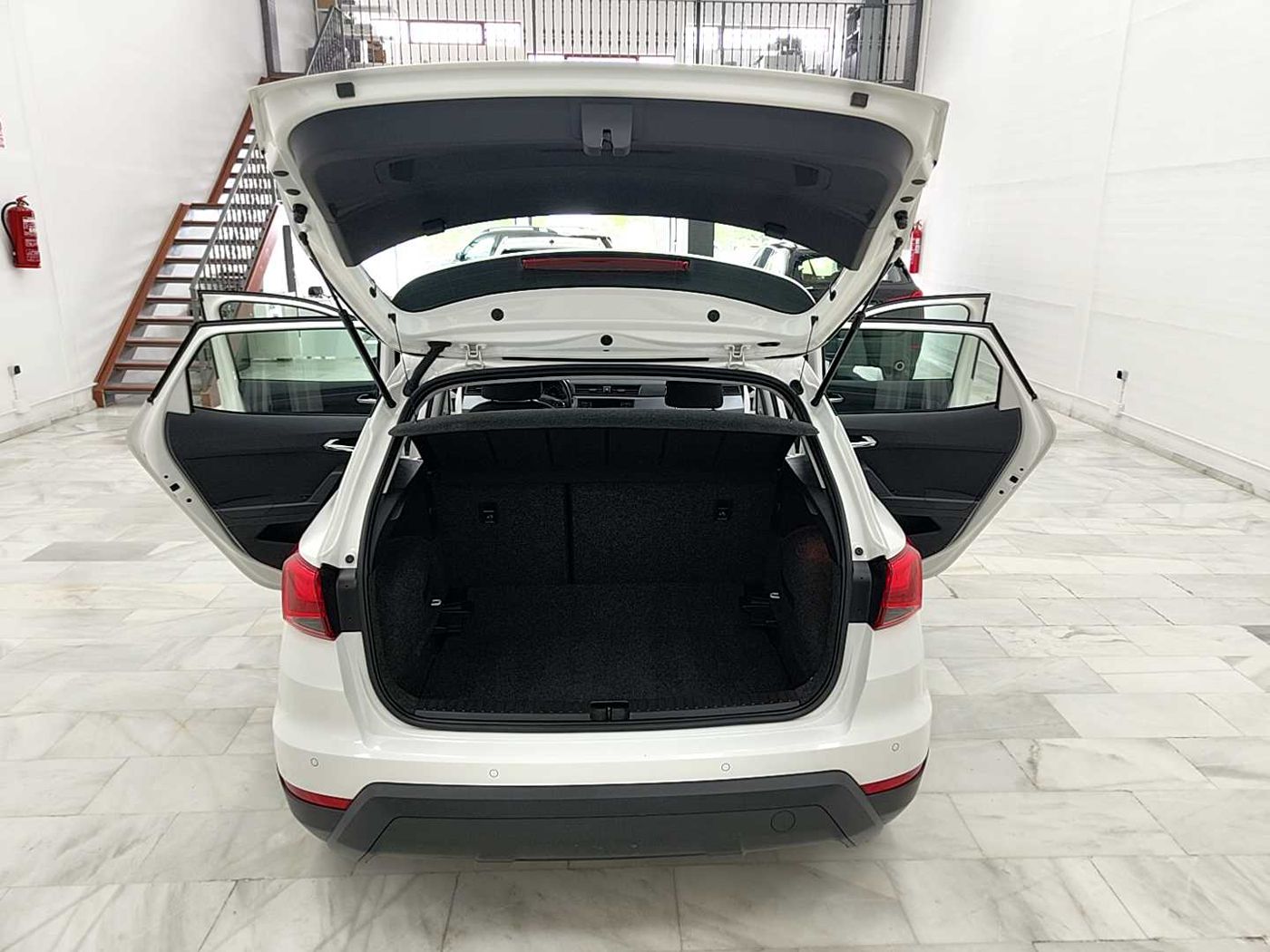 SEAT Arona 1.6 TDI Style Ecomotive - Imagen 18