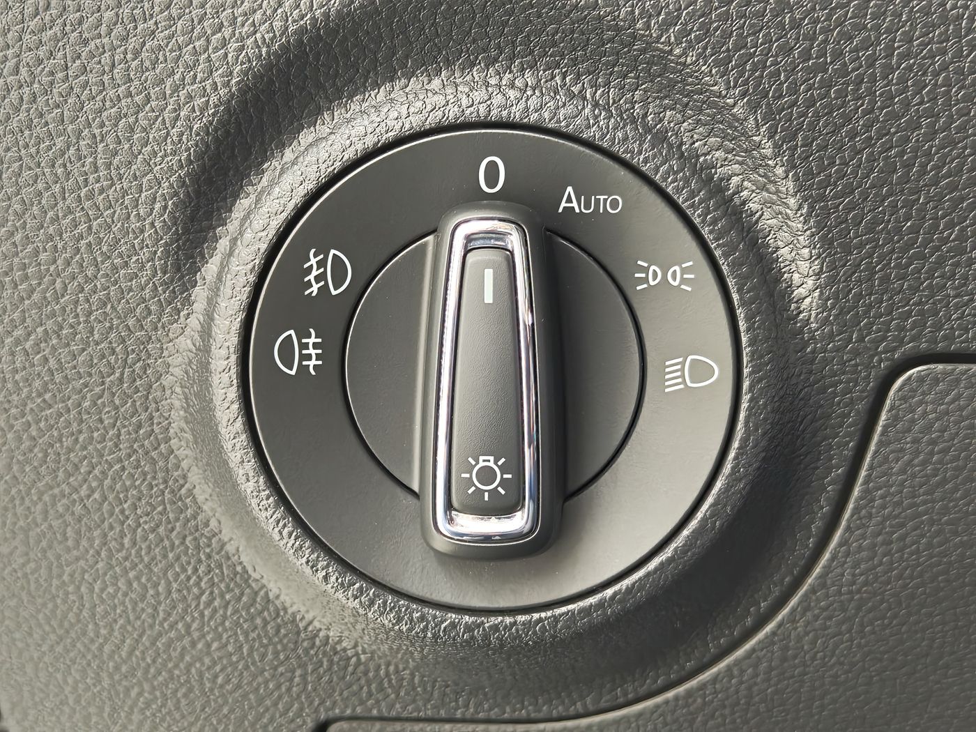 SEAT Arona 1.6 TDI Style Ecomotive - Imagen 24