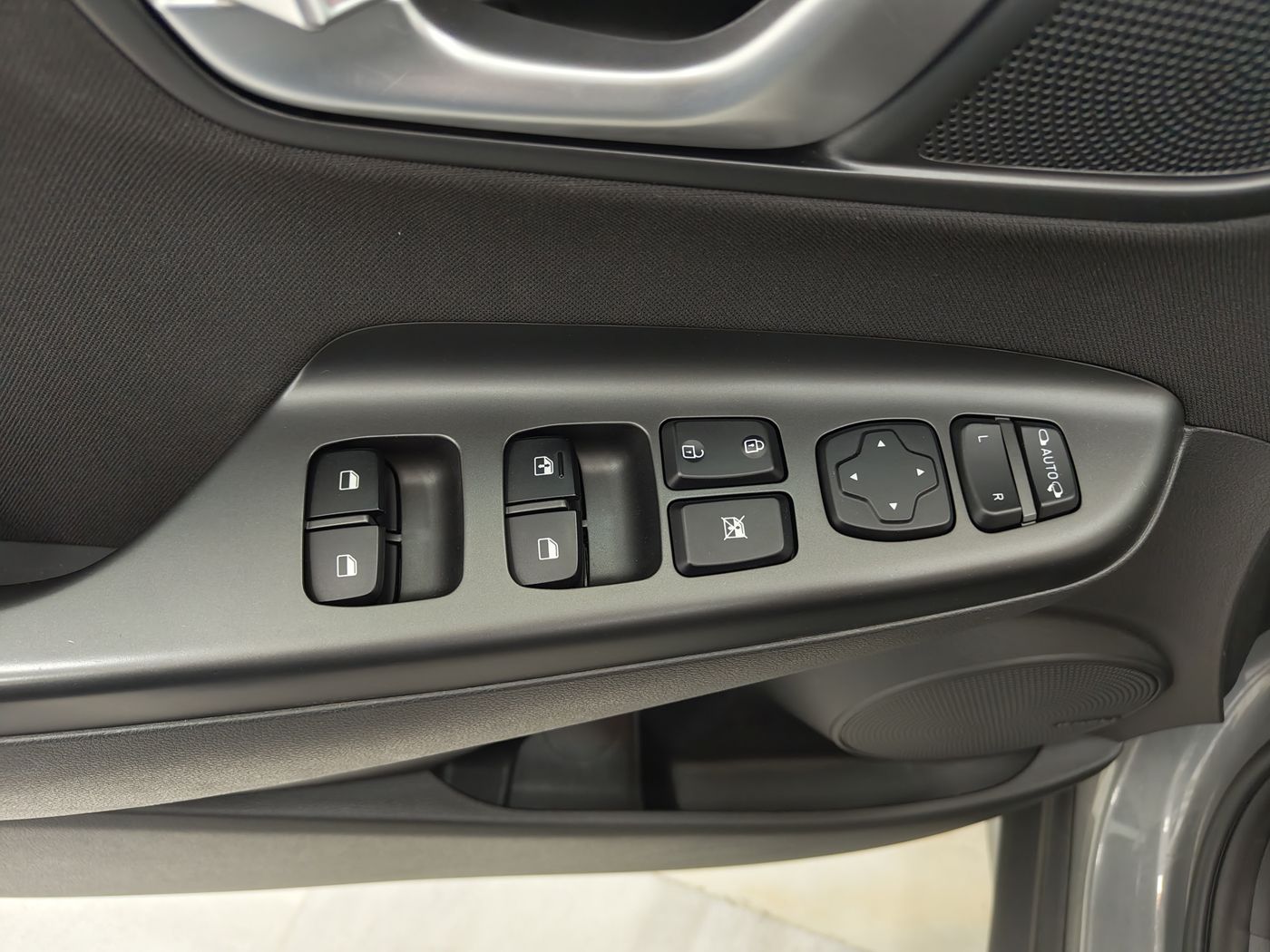 Hyundai Kona 1.6 CRDI 48V Techno - Imagen 25