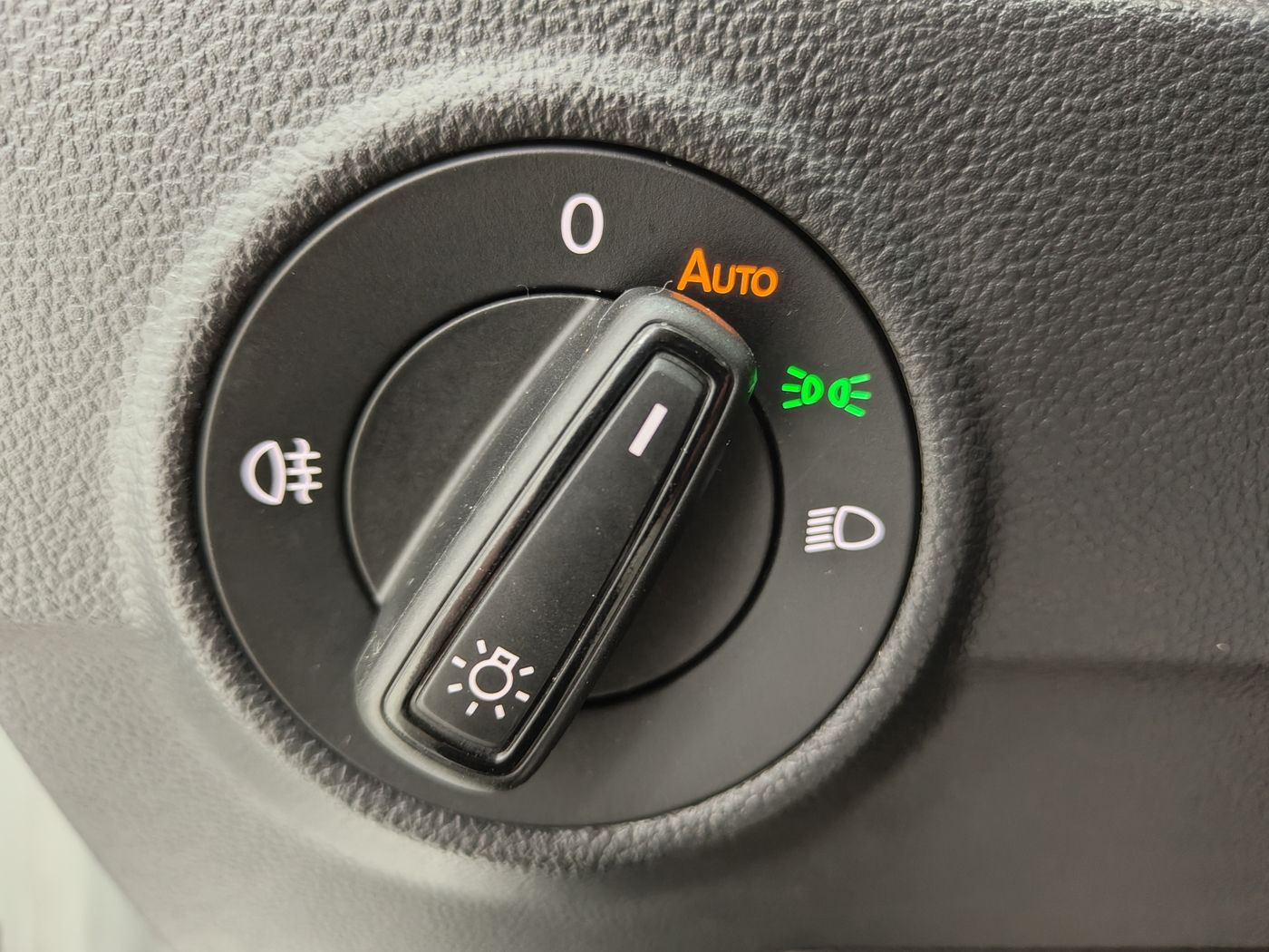 Volkwagen T-Roc 2.0TDI Life - Imagen 25