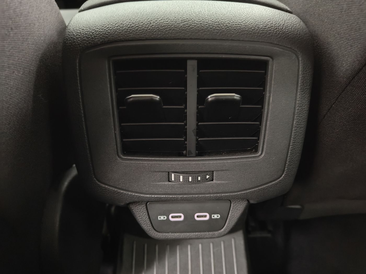 Volkwagen T-Roc 2.0TDI Life - Imagen 27